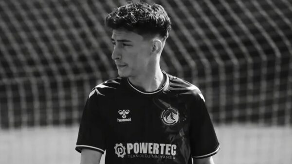 16 Yaşındaki Futbolcu Trafik Kazasında Hayatını Kaybetti!