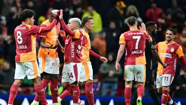 Galatasaray’da Gabriel Sara ve Roland Sallai’ye İngiliz Talip