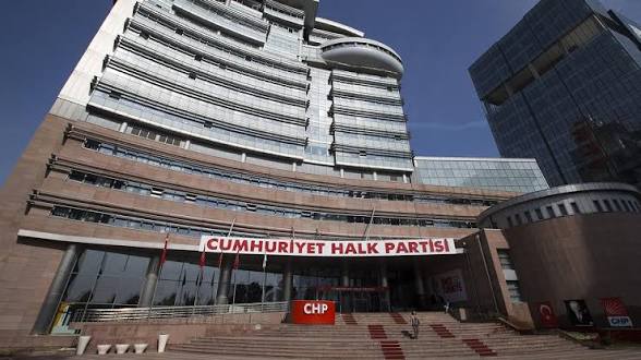 Mahkeme CHP’nin 2023 Kurultayını İptal Etti: Kılıçdaroğlu Genel Başkanlığa Dönüyor!