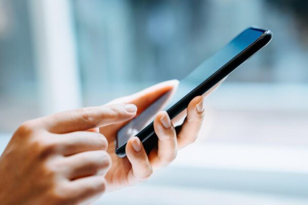 Akıllı Telefonlara Yüzde 40 Zam Geliyor!