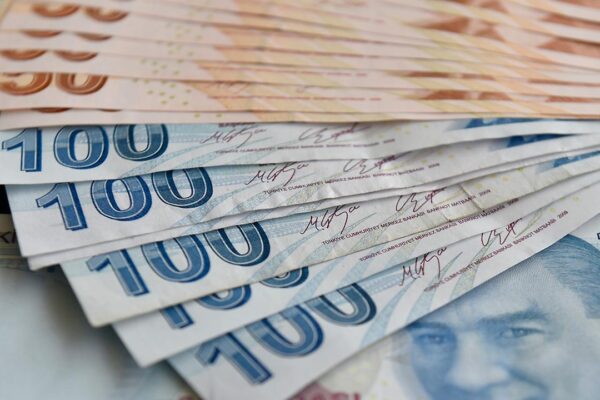 Merkez Bankası Duyurdu: Kredilerde Büyüme Limiti Düşürüldü!
