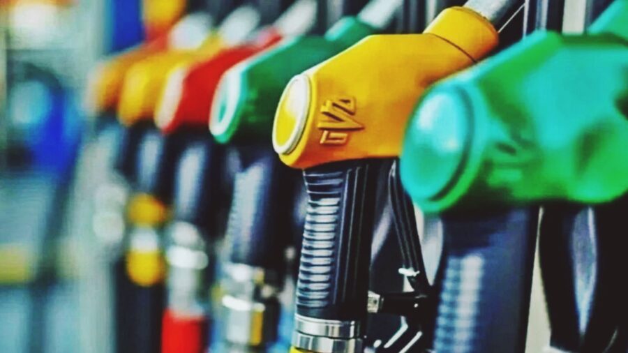 Petrol Fiyatları Geriledi: Akaryakıt Fiyatlarına İndirim Gelir Mi?