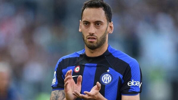 Fenerbahçe, Hakan Çalhanoğlu ile Görüştü mü? Camiada Büyük Heyecan Yarattı!