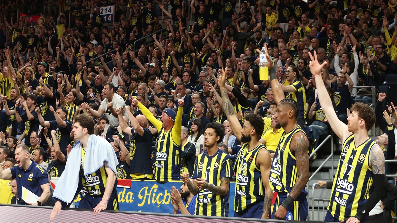 Fenerbahçe Beko Euroleague Play-Off Serisinde 2-0 Üstünlüğü Aldı