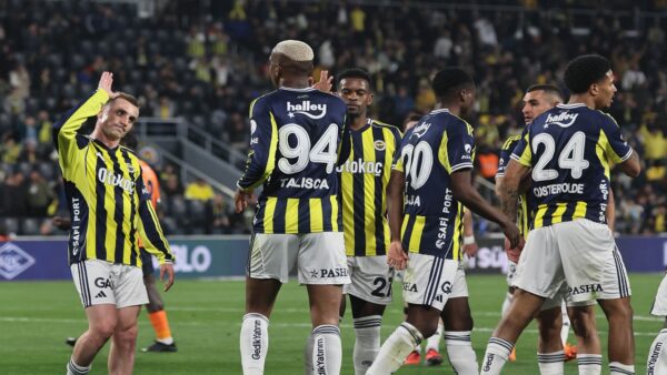 Fenerbahçe, Tedesco Sonrası İlk Maçta Galip Geldi