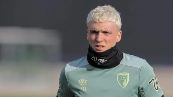 15 Yaşındaki Kıza Mesaj Atan Futbolcu Ülkeyi Ayağa Kaldırdı!