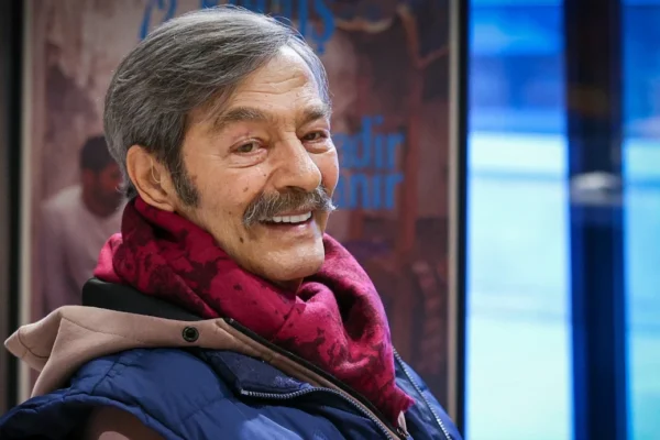 Yoğun Bakımdaki Kadir İnanır’dan Dikkat Çeken İstek!