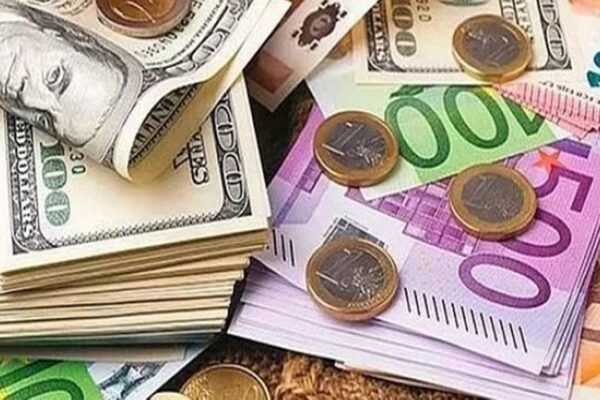 Dolar ve Euro Haftanın Son İşlem Gününe Nasıl Başladı?