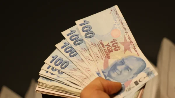 Çalışma Bakanlığı borcu olanlar için faiz oranını düşürdü