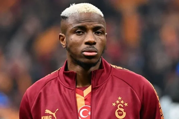 Galatasaray, Osimhen’i almak isteyen Manchester United’tan rekor bonservis istedi
