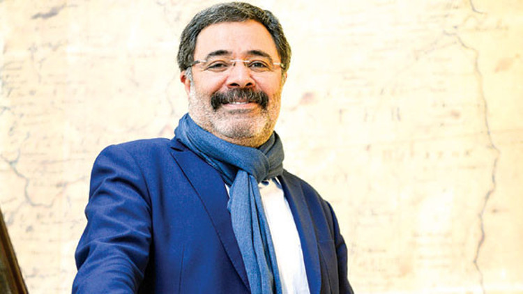 Ahmet Ümit: “Hala solcuyum”
