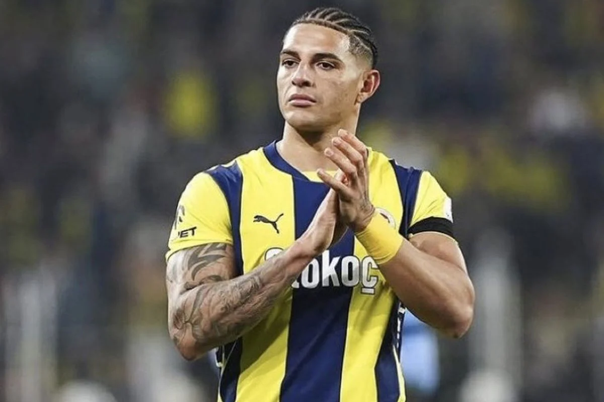 Fenerbahçe’nin yollarını ayıracağı 7 futbolcu belli oldu