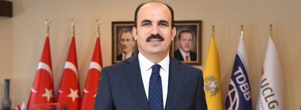 Küresel belediyecilikte Türkiye imzası: Uğur İbrahim Altay yeniden dünya başkanı!