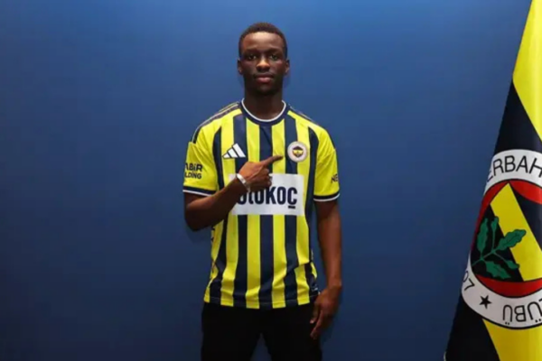 Fenerbahçe, Amara Diouf’u transfer etti