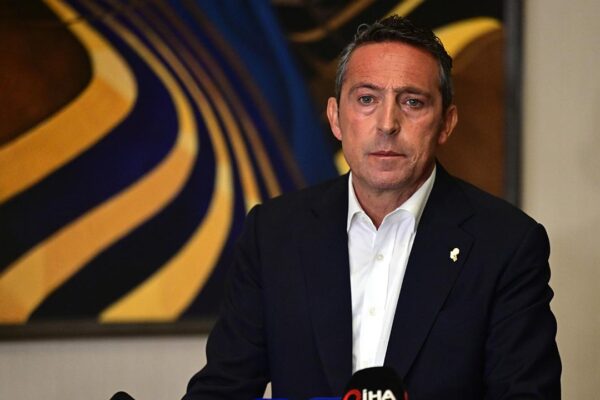 Ali Koç’un Fenerbahçe’ye 160 Milyon Euro Hibe Ettiği, 80 Milyon Euro Alacağı Olduğu Ortaya Çıktı!
