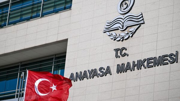 Anayasa Mahkemesi’nden cinsiyet değişikliği kararı
