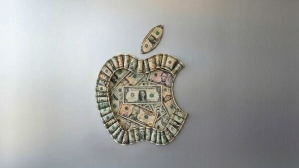 Tim Cook’tan sinyal: Apple ürünlerine zam yolda