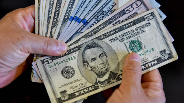 ING’den Rekor Kıran Dolar Açıklaması: Daha da Yükselebilir!