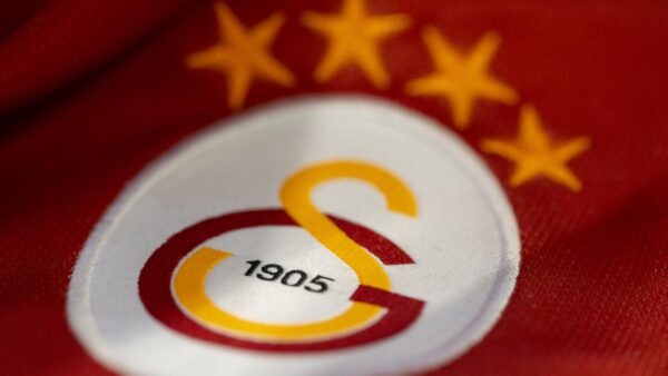 Galatasaray’da o isimle yollar ayrıldı