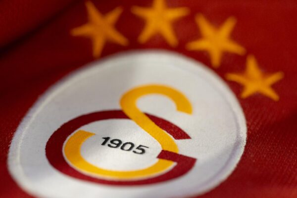 Galatasaray’da o isimle yollar ayrıldı