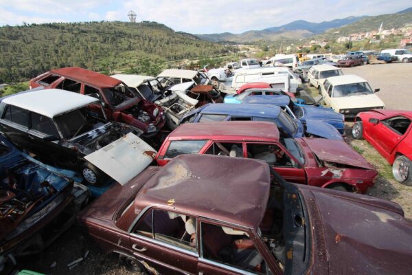 Hurda araç kanun teklifi Meclis’te! 2000 model ve altı araçların borcu silinecek