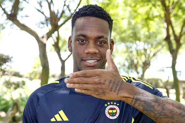 Galatasaray, Jhon Duran ile anlaştı