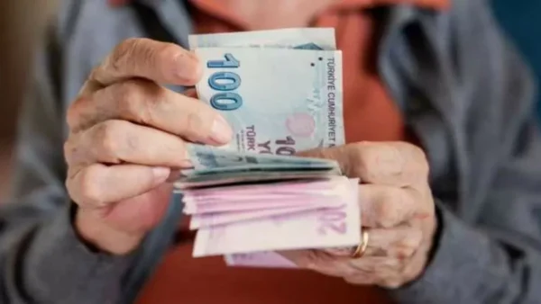 Emekliye Temmuzda ciddi promosyon ödemeleri yapılacak! Bankaların promosyon yarışında rakamlar uçuşuyor