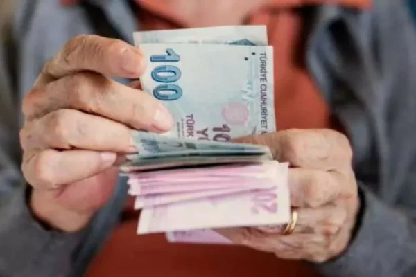 Emekliye Temmuzda ciddi promosyon ödememeleri yapılacak! Bankaların promosyon yarışında rakamlar uçuşuyor