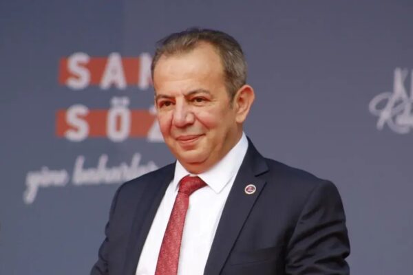 Tanju Özcan CHP’den Neden İstifa Etti?