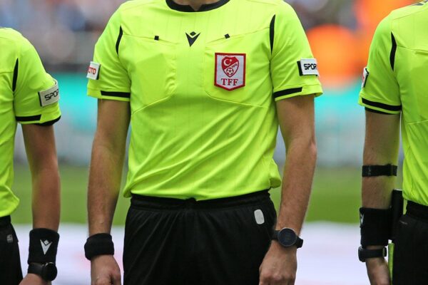TFF Yeni Sezonda Görev Yapacak Hakemleri Açıkladı!