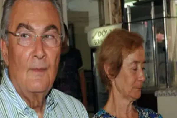 Eski CHP Genel Başkanı Deniz Baykal’ın eşi Olcay Baykal hayatını kaybetti