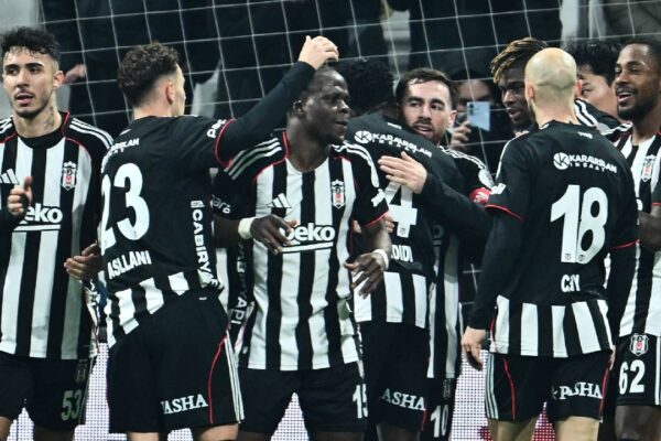 Beşiktaş – Gyirmot hazırlık maçı hangi kanalda ve saat kaçta? Yayın bilgileri netleşti
