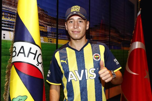 Fenerbahçe’den ayrılan Emre Mor’un yeni rotası belli oldu