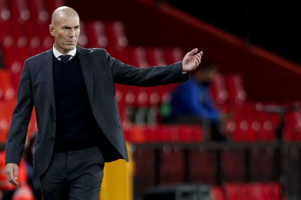 Fransa Milli Takımı’nın Yeni Teknik Direktörü Zinedine Zidane ilk maçında Türkiye ile karşılaşacak