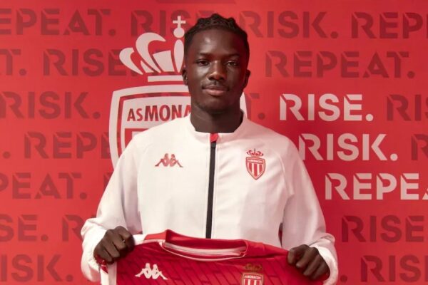 Beşiktaş’ın yeni transferi Kassoum Ouattara saat kaçta gelecek? Resmi açıklama geldi