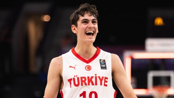 Milli basketbolcu Ömer Kutluay kimdir, nereli ve kaç yaşında?
