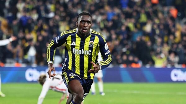 Sidiki Cherif’e Bundesliga kancası: Hamburg’dan Fenerbahçe’ye resmi teklif geldi