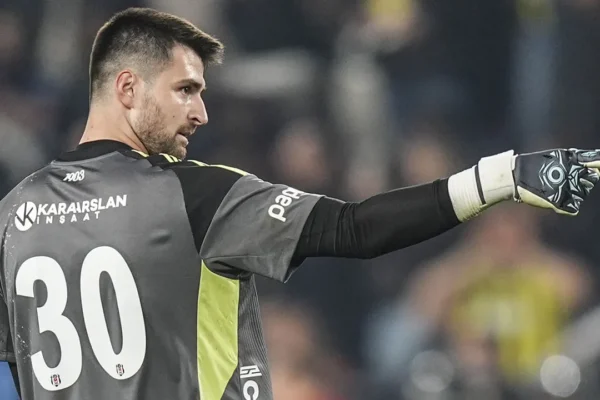 Acun Ilıcalı, Beşiktaş’tan Ersin Destanoğlu’nu aldı