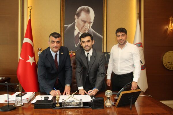 Mersinli Mühendisten Türk Hukuk Sistemine Özel Yapay Zekâ Hamlesi