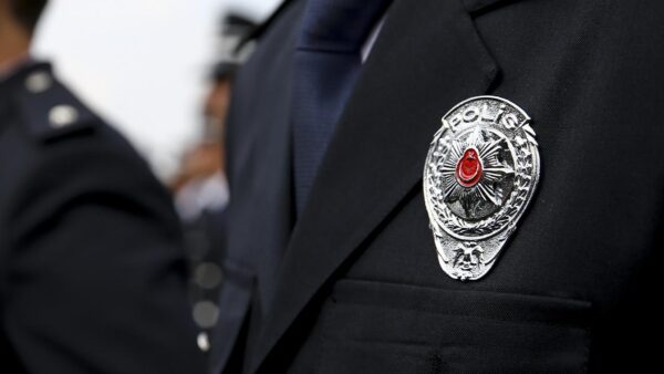 Polis olmak isteyenler için şartlar yeniden düzenlendi