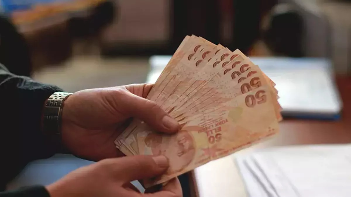 Emeklilere zamlı maaş ödeniyor: Tarih belli oldu