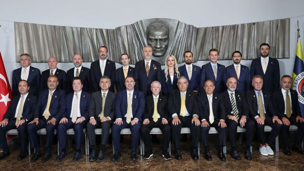 Fenerbahçe’de istifa eden yöneticiler kim? İstifa nedenleri ne?