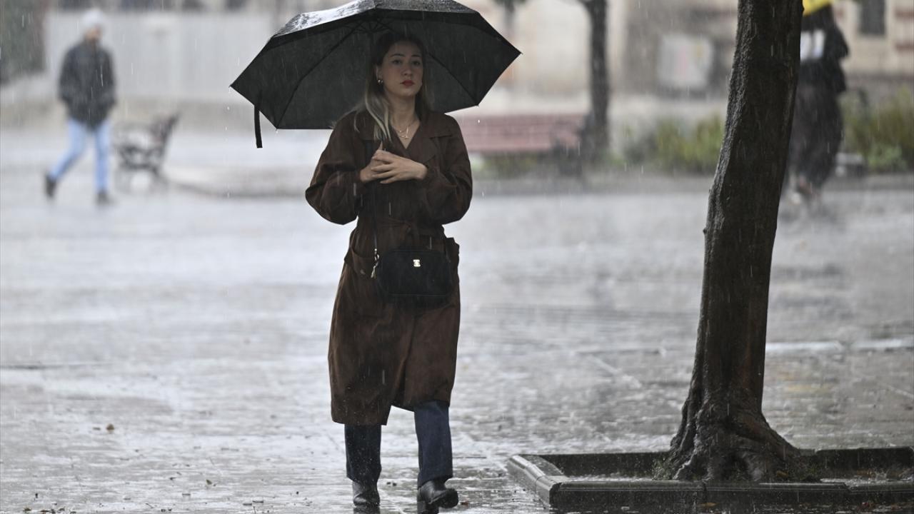 İstanbul’da sıcaklıklar düşüyor: AKOM duyurdu