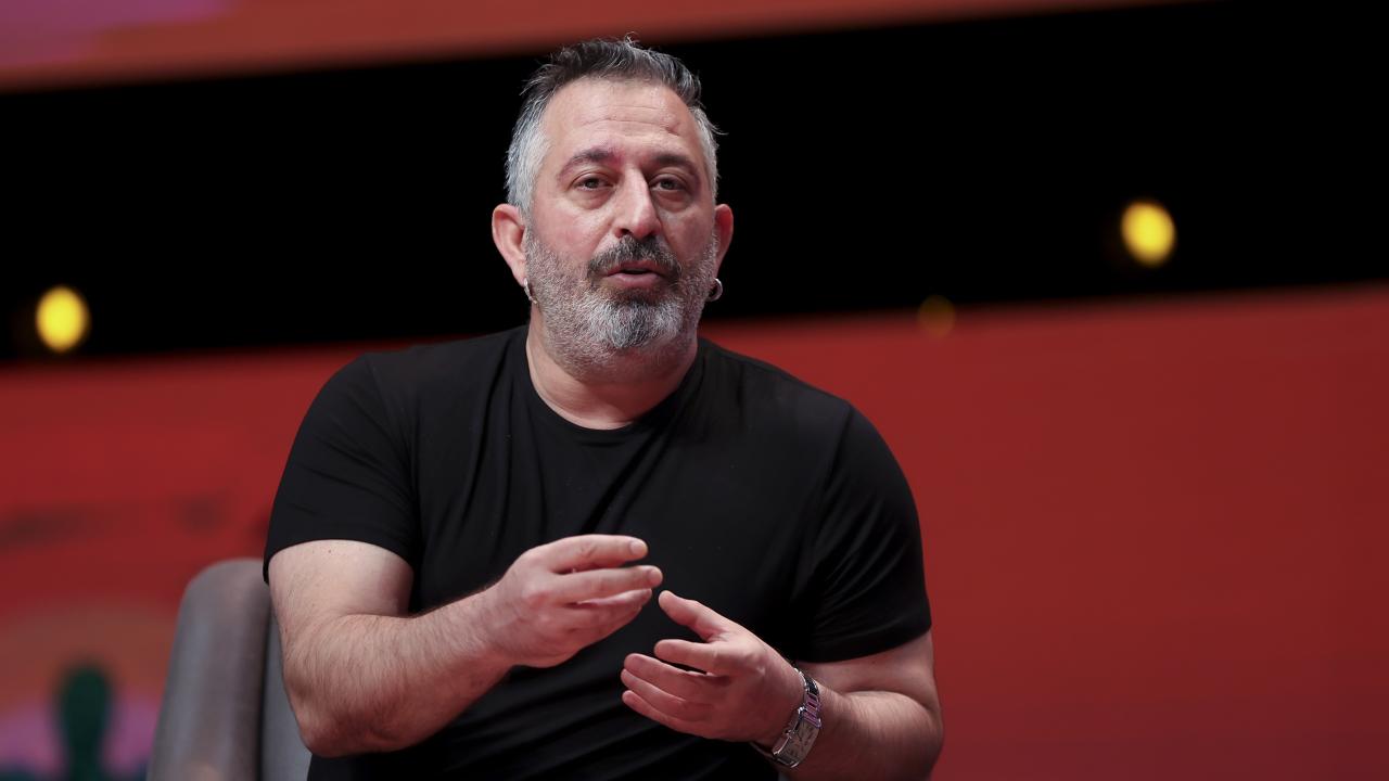 Kalp krizi geçiren Cem Yılmaz’ın ağabeyi Can Yılmaz’dan kötü yorumlara tepki