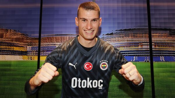 Fenerbahçe’nin kalecisi Dominik Livakovic, Barcelona’ya transfer oldu