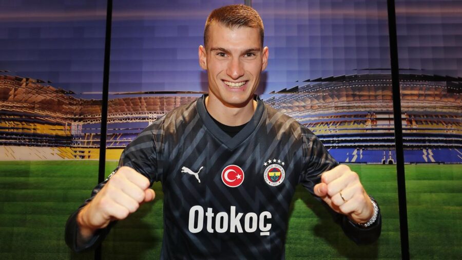 Fenerbahçe’nin kalecisi Dominik Livakovic, Barcelona’ya transfer oldu