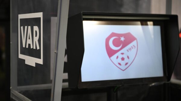 Süper Lig’de günün maçlarının VAR hakemleri açıklandı