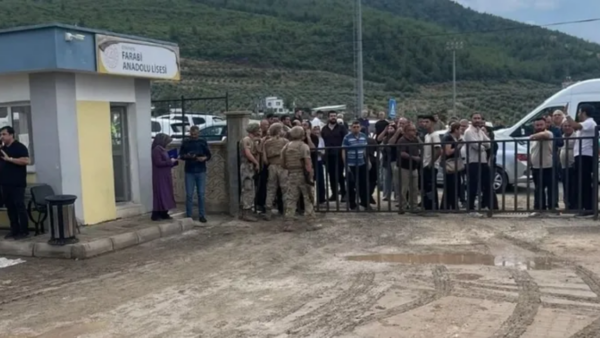 Osmaniye’de öğretmene okul bahçesinde silahlı saldırı: Öğretmenin durumu nasıl? 