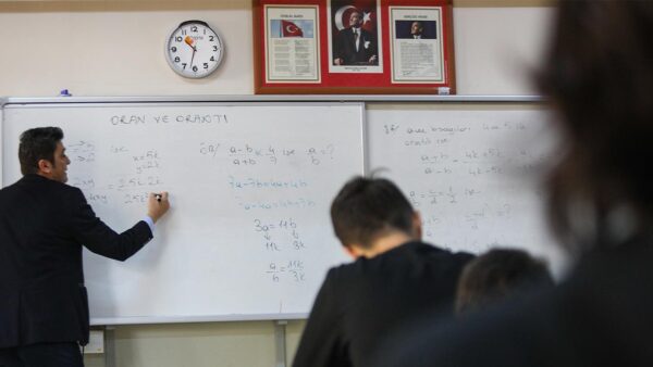 Okullarda ‘fenomen öğretmen’ dönemi sona erdi